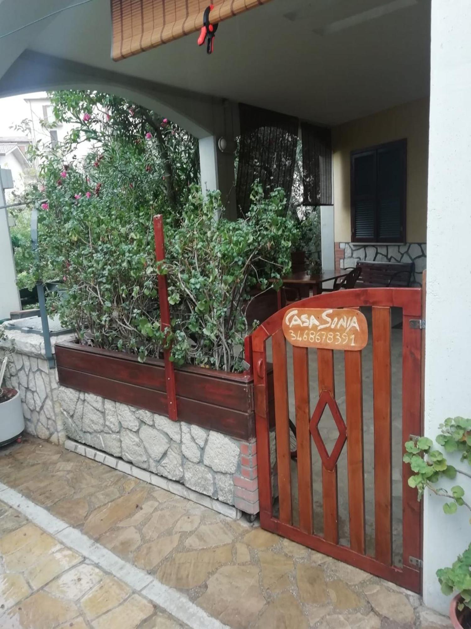 Casa Vacanze Sonia Apartment Амелиа Екстериор снимка