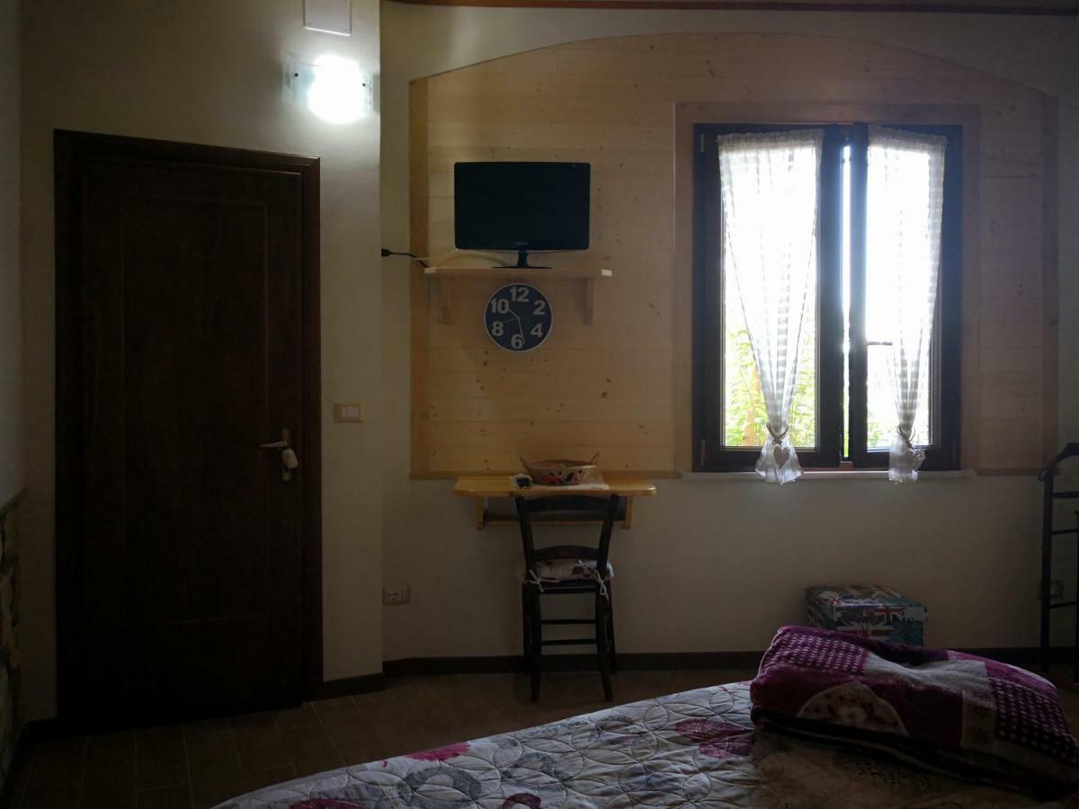 Casa Vacanze Sonia Apartment Амелиа Екстериор снимка