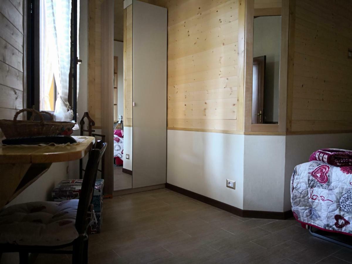 Casa Vacanze Sonia Apartment Амелиа Екстериор снимка