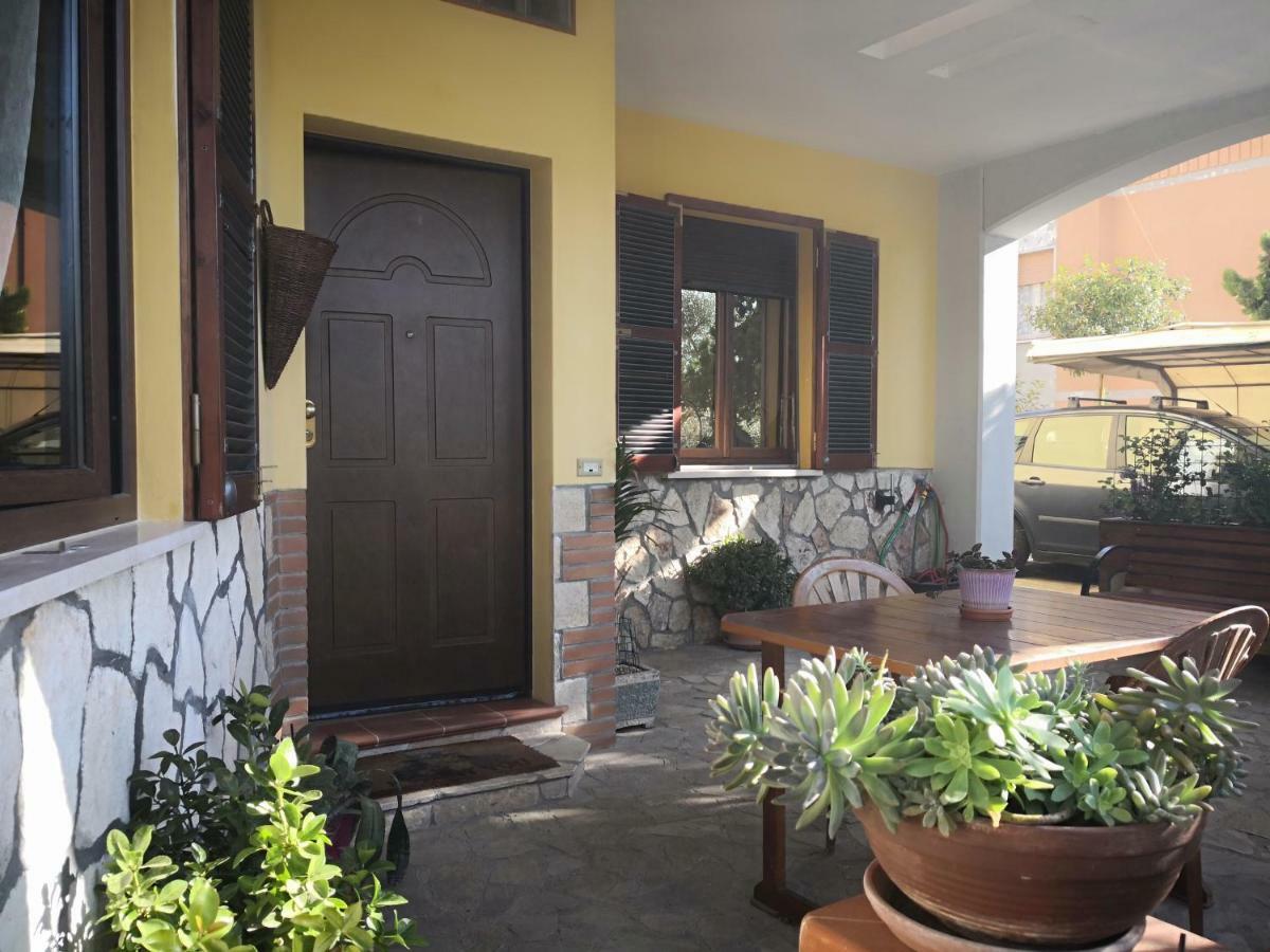 Casa Vacanze Sonia Apartment Амелиа Екстериор снимка
